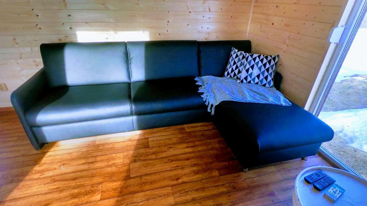 Apartment Urtica Nova Ves v Horach